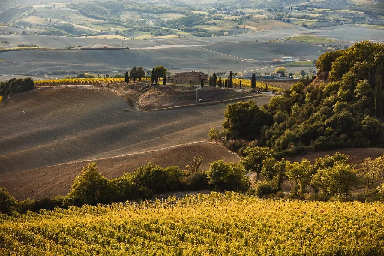 فيلا Sce Quiric San Quirico dʼOrcia مزرعة للإقامة